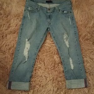 Levi's Jeans - Distressed Cropped Jeans Levi's Jeans - Distressed Cropped Jeans